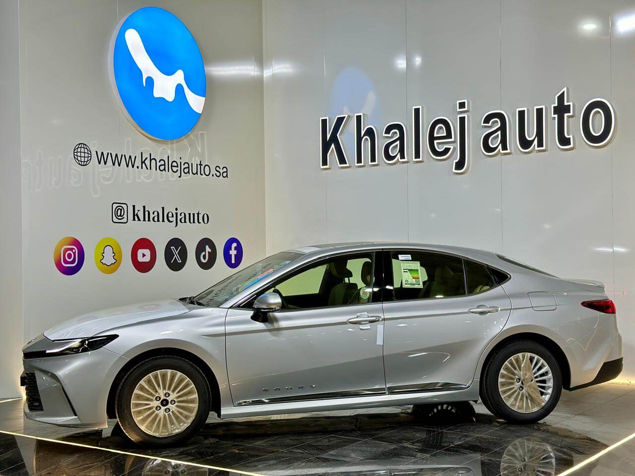 كامري ال اي