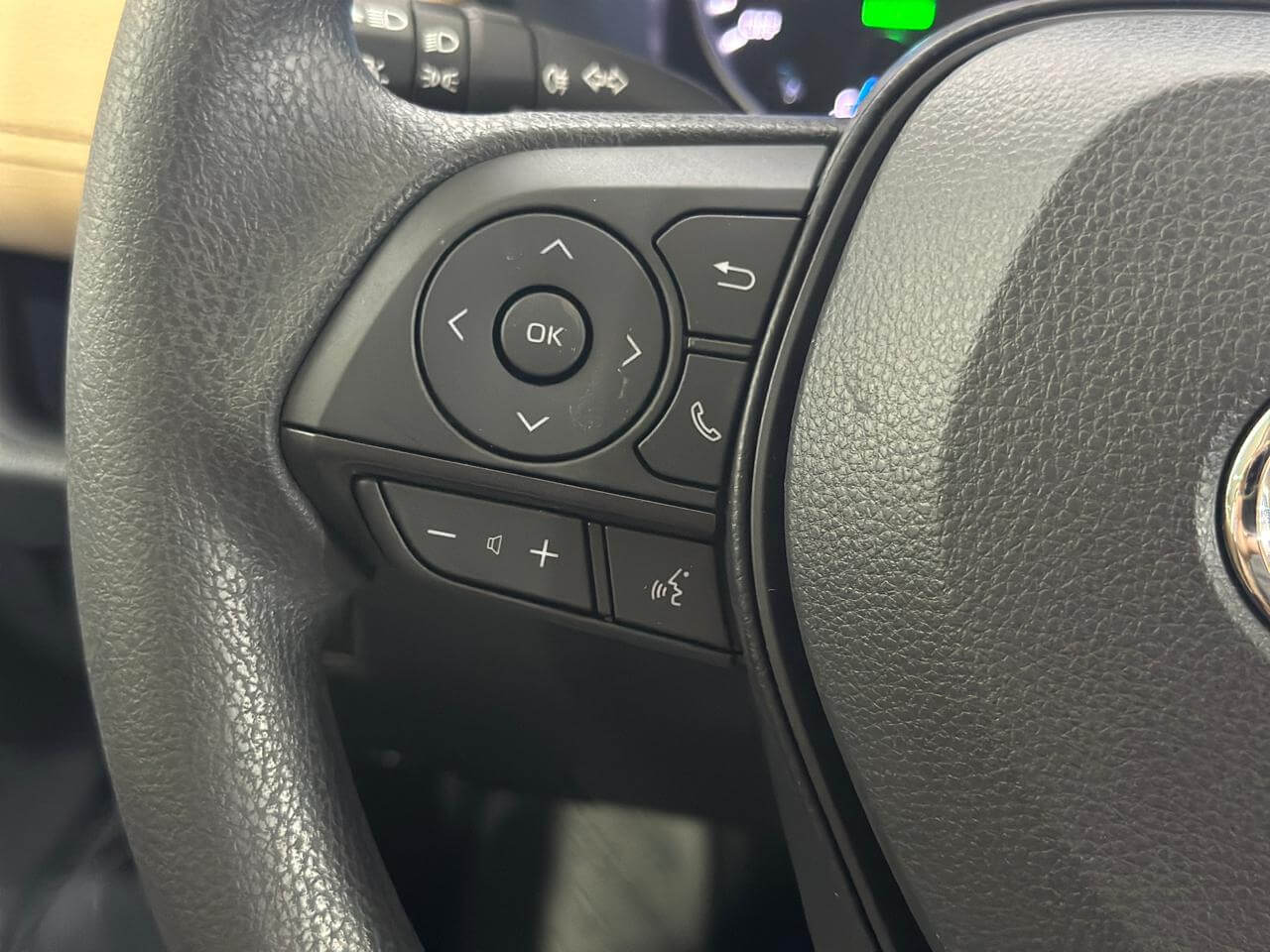 راف فور ستاندر 4X4 هايبرد