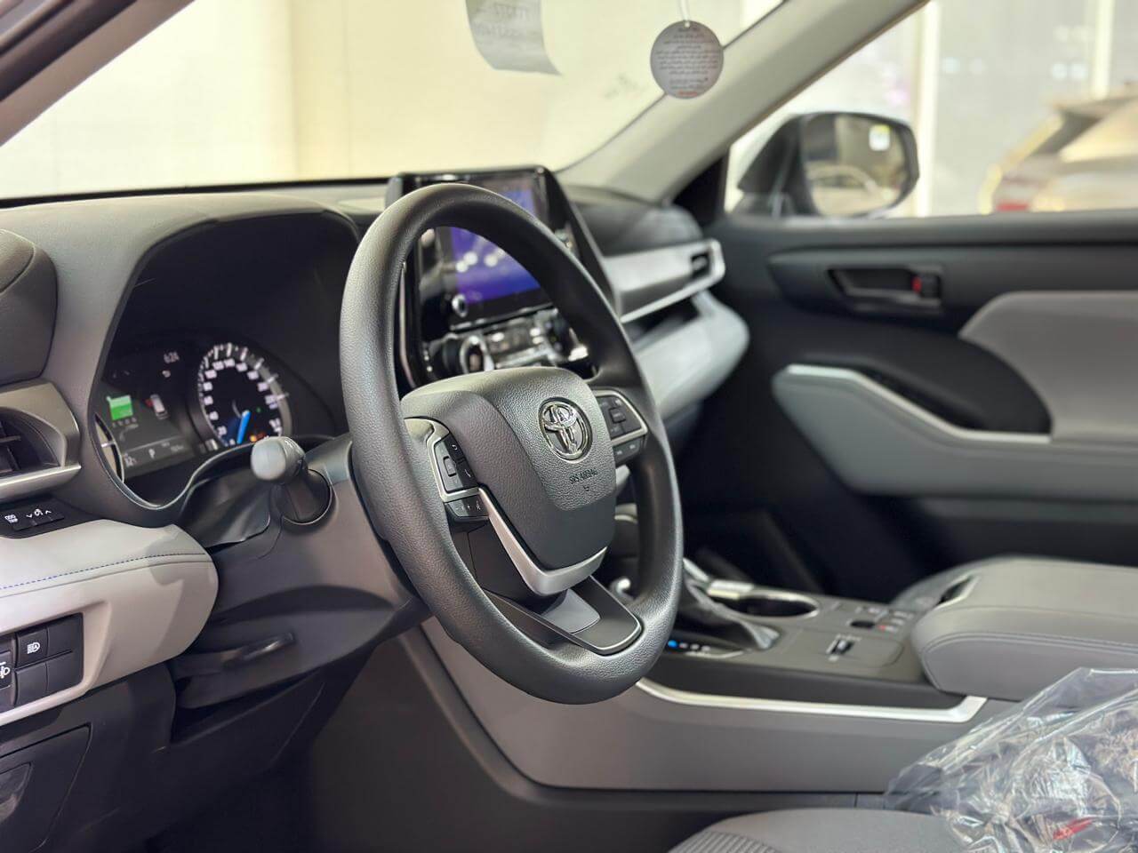 هايلاندر LE هايبرد 4X2