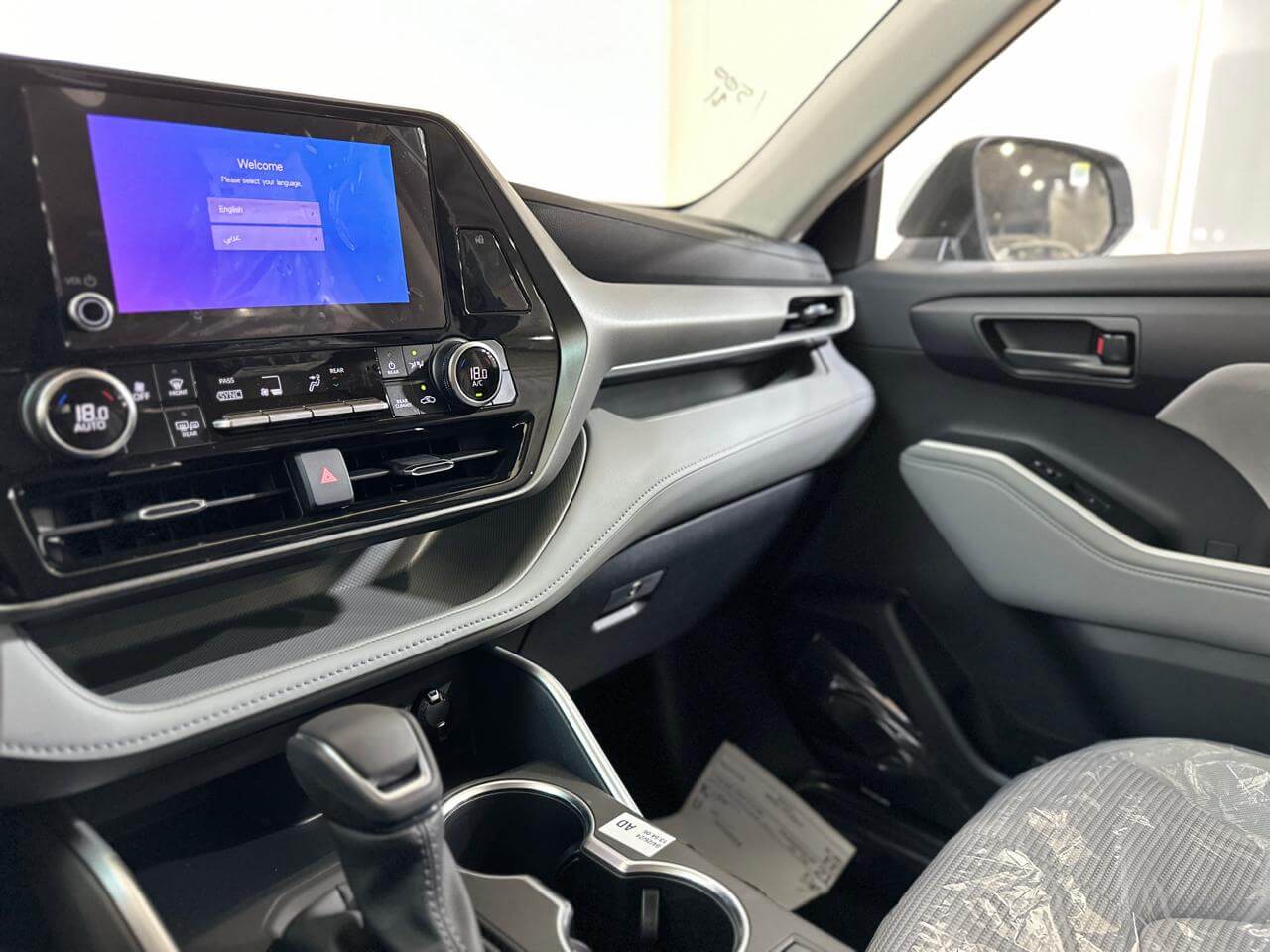 هايلاندر LE هايبرد 4X2