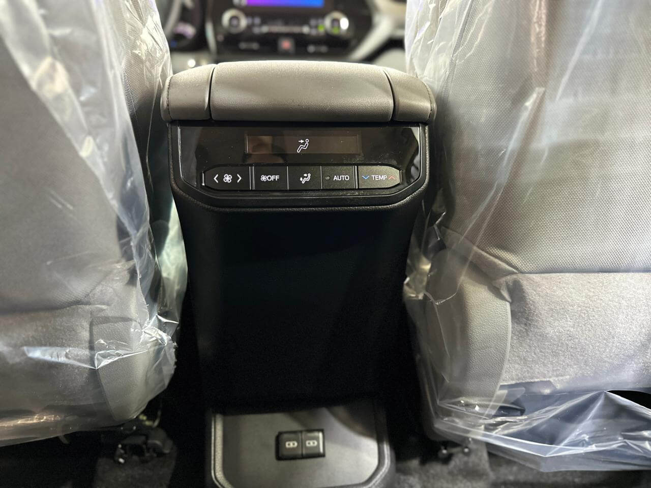 هايلاندر LE هايبرد 4X2