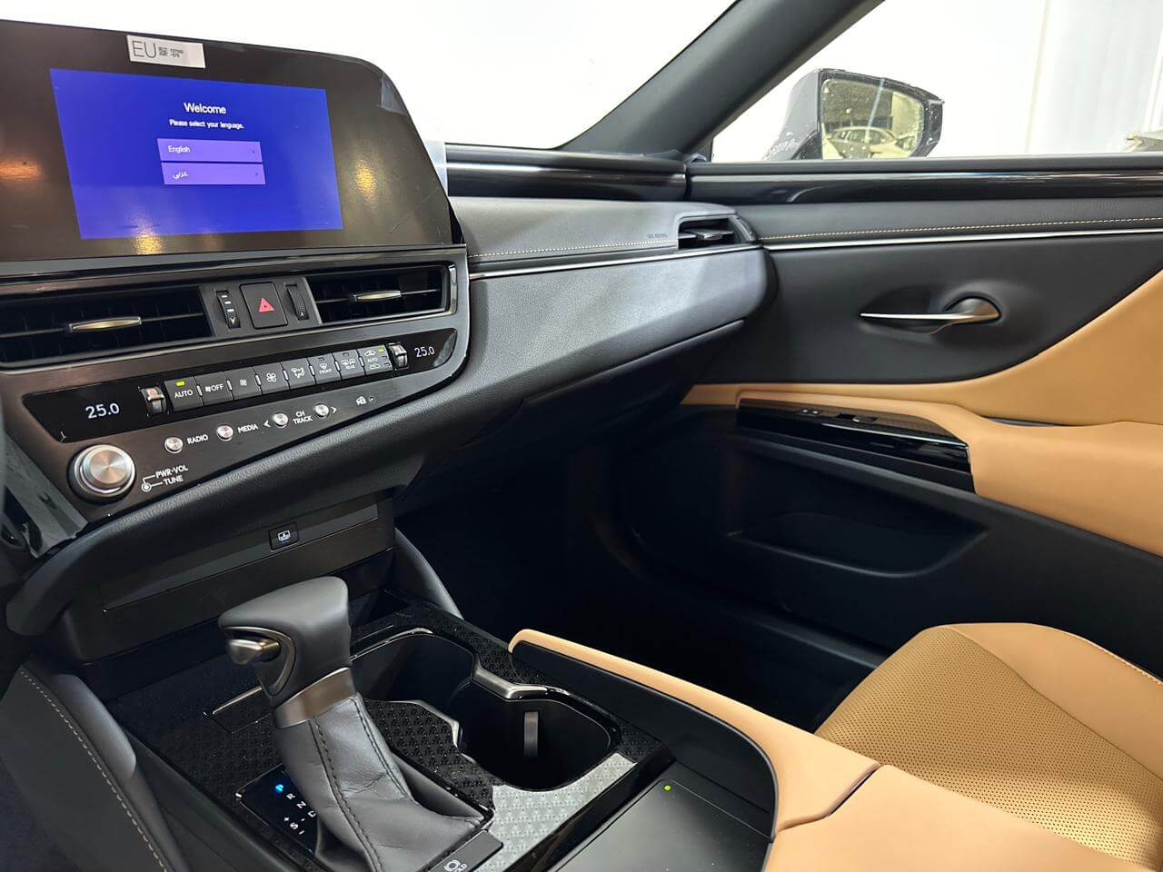 لكزس AA ) ES250 )