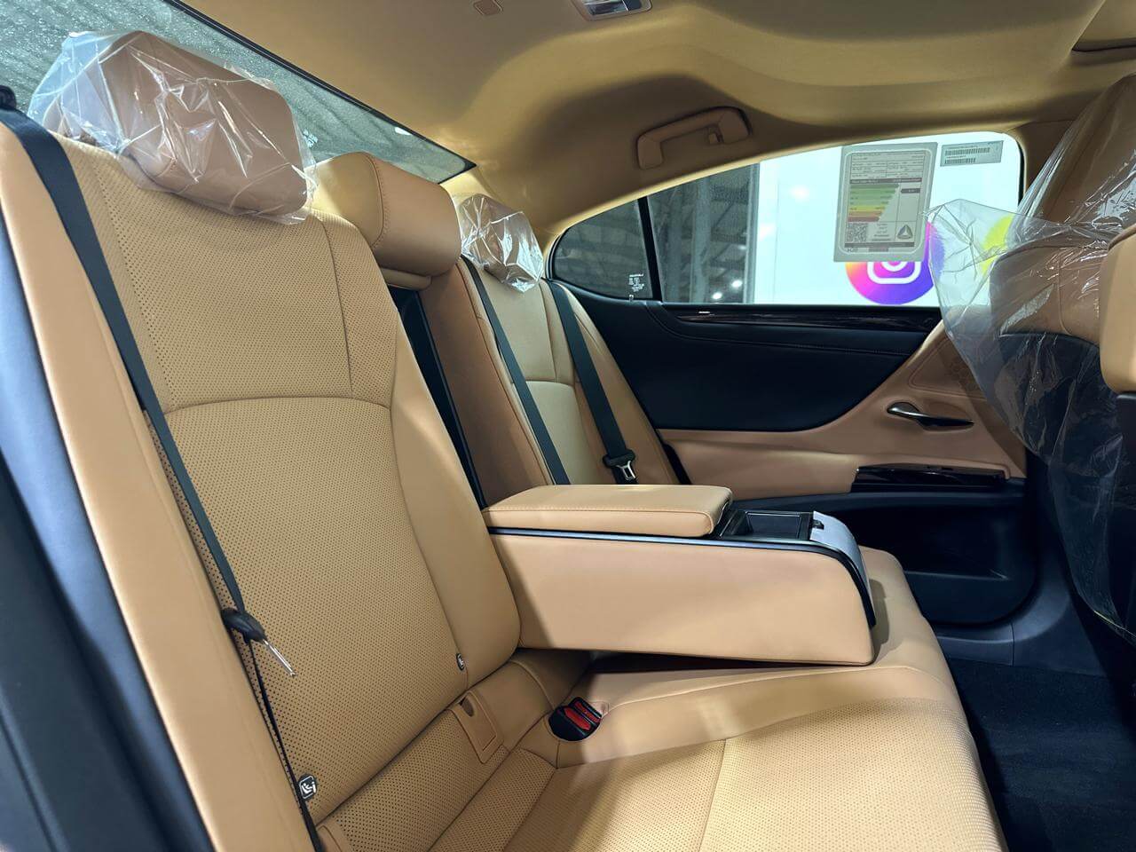 لكزس AA ) ES250 )