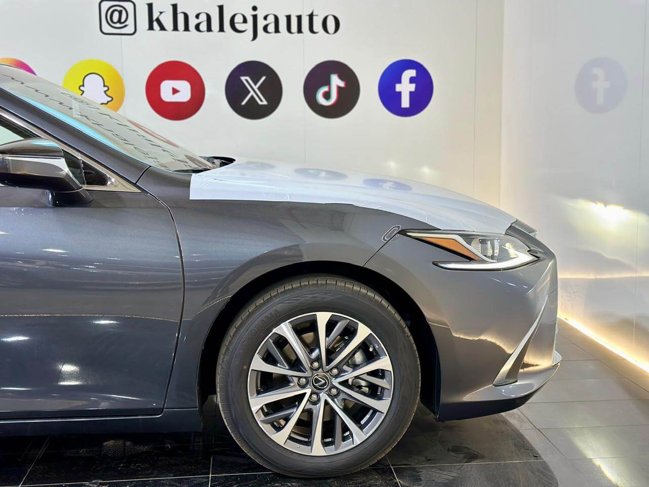 لكزس AH) ES 300 )