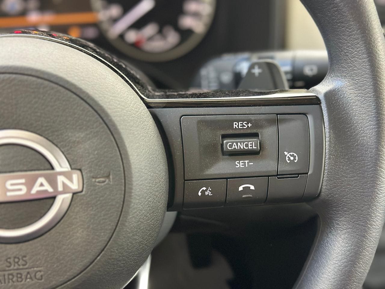 نيسان اكس تريل اس بدون دبل 5 مقاعد