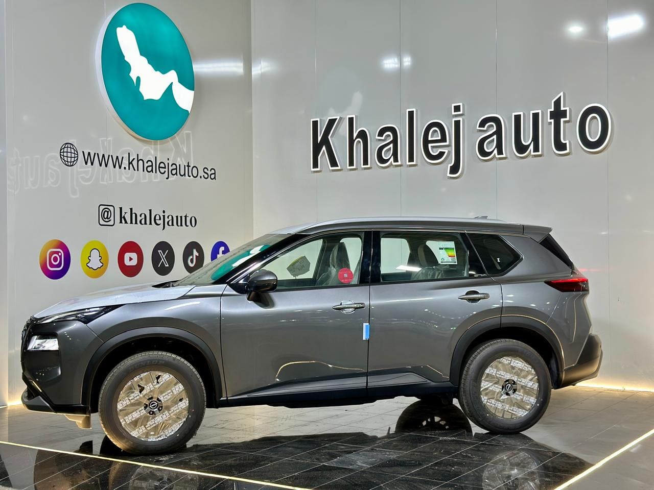 نيسان اكس تريل اس بدون دبل 7 مقاعد