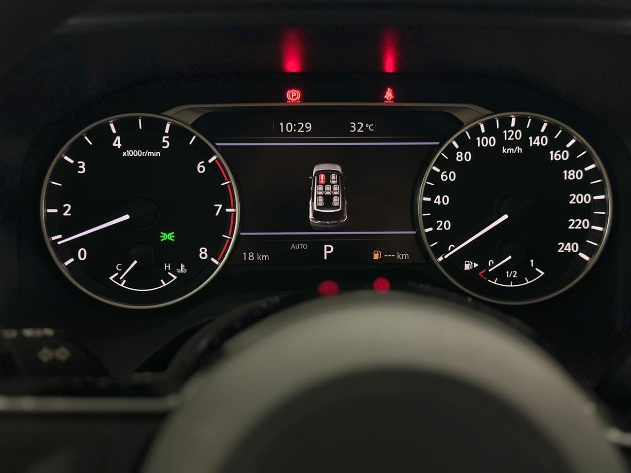 نيسان اكس تريل اس بدون دبل 7 مقاعد