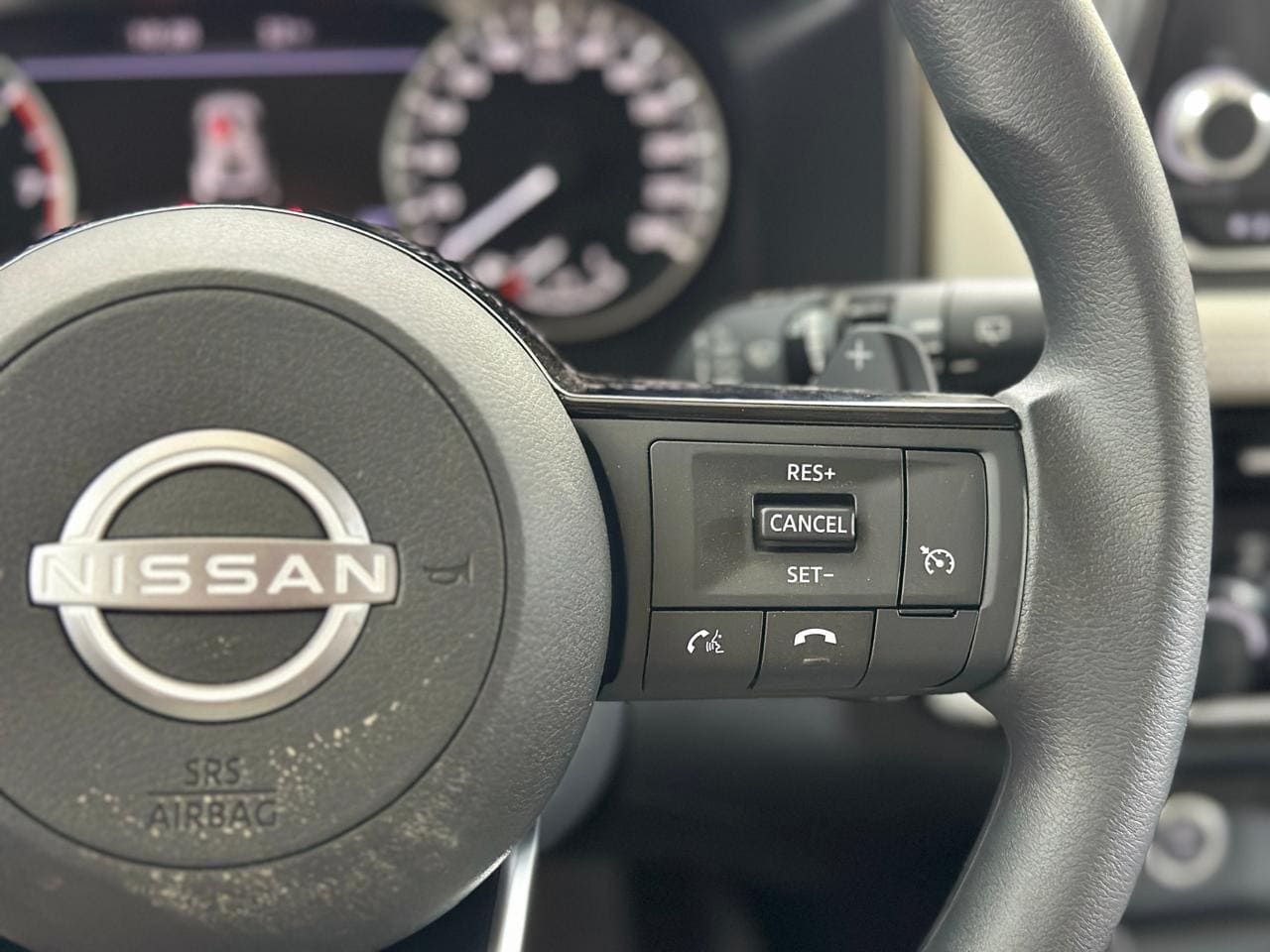 نيسان اكس تريل اس بدون دبل 7 مقاعد