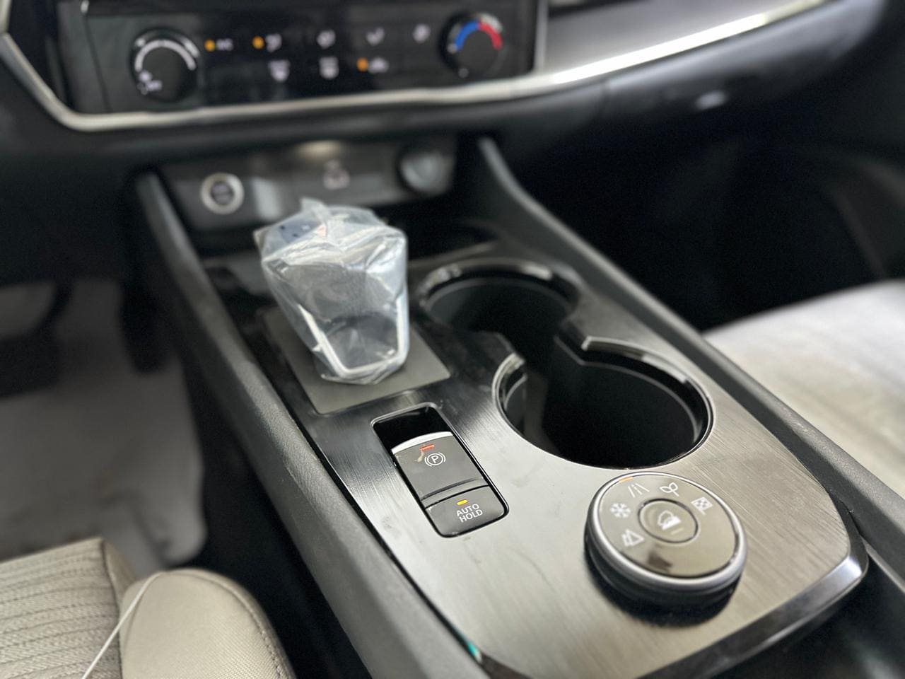 نيسان اكس تريل اس بدون دبل 7 مقاعد