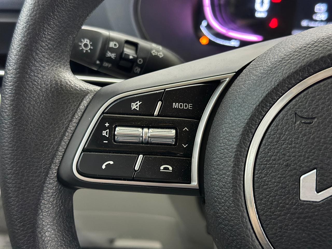 كيا كارينز GL