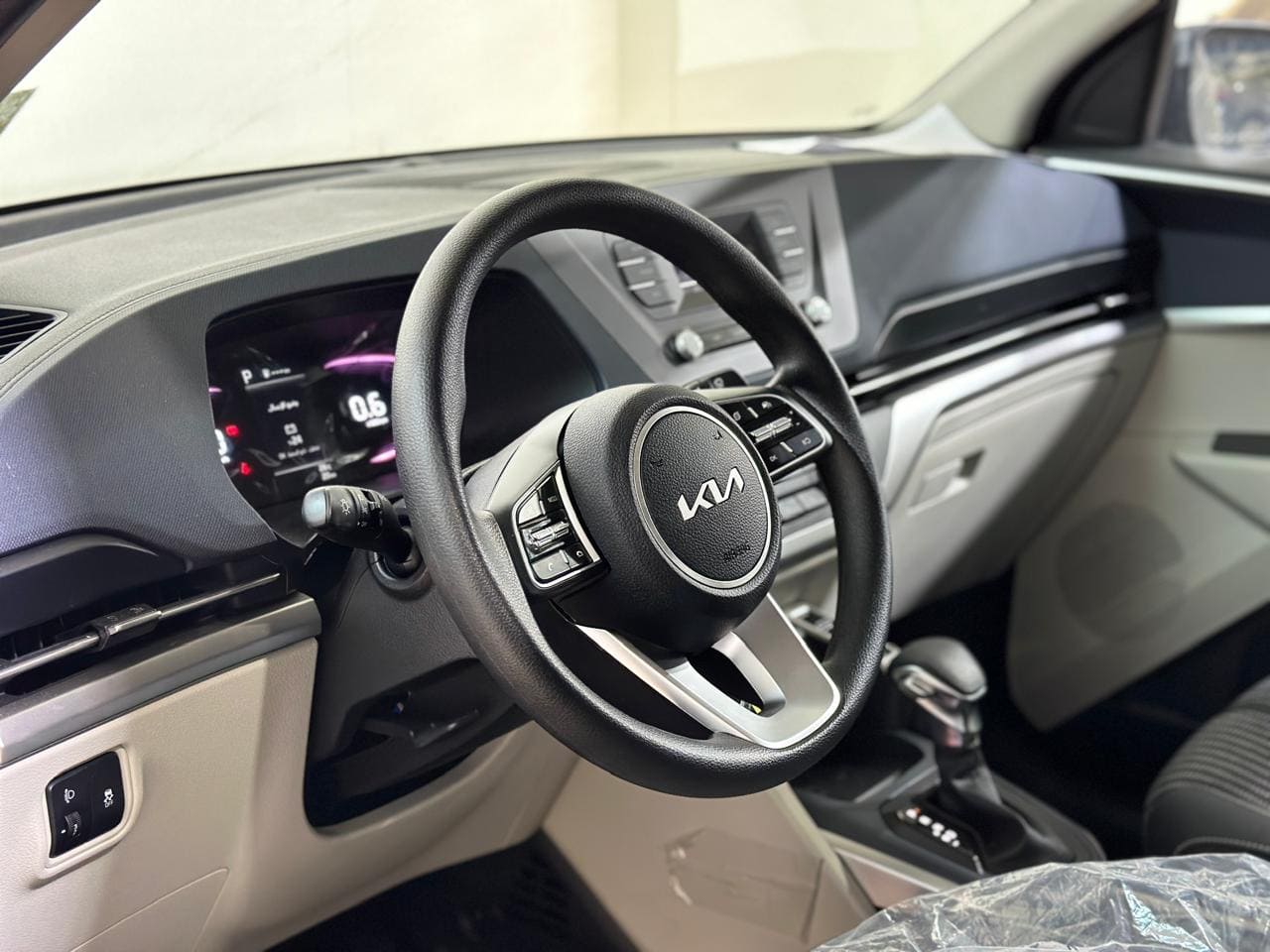 كيا كارينز GL