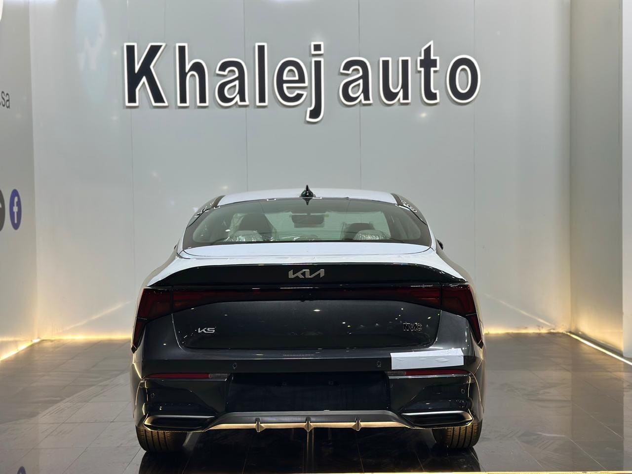 كيا K5 ريتيل