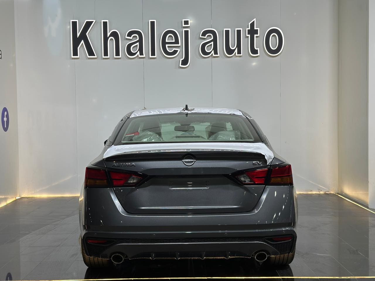 نيسان التيما اس في