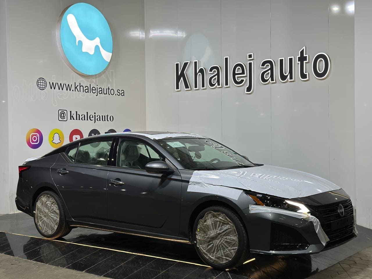 نيسان التيما اس في