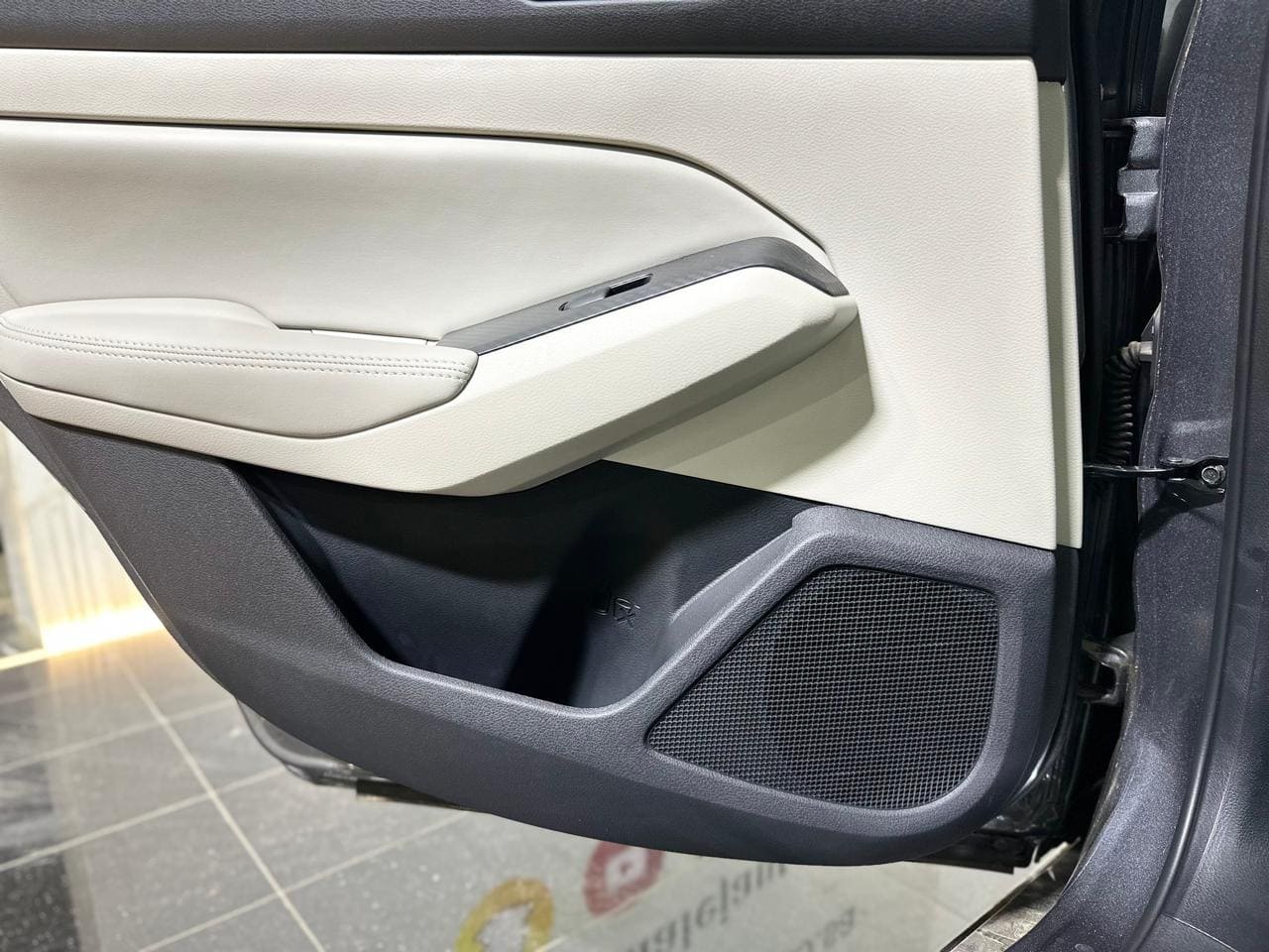 نيسان التيما اس في