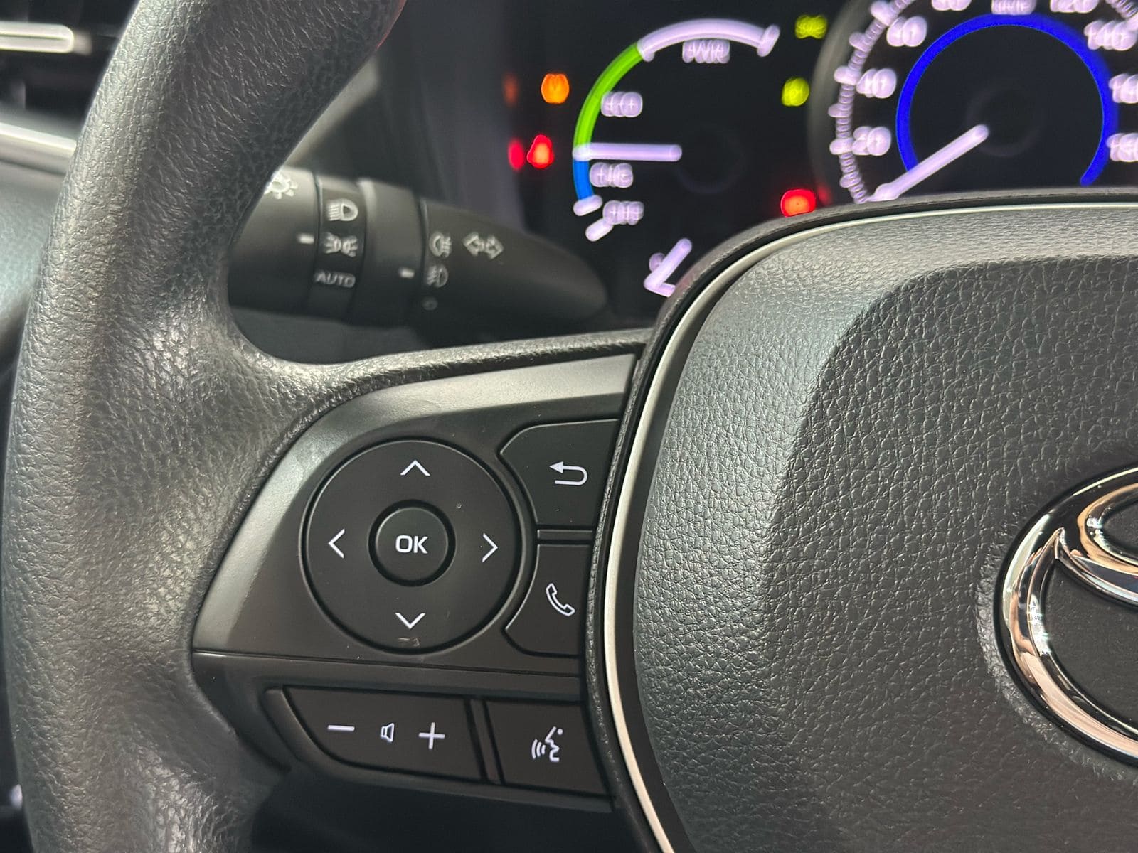 تويوتا كرولا كروس XLE