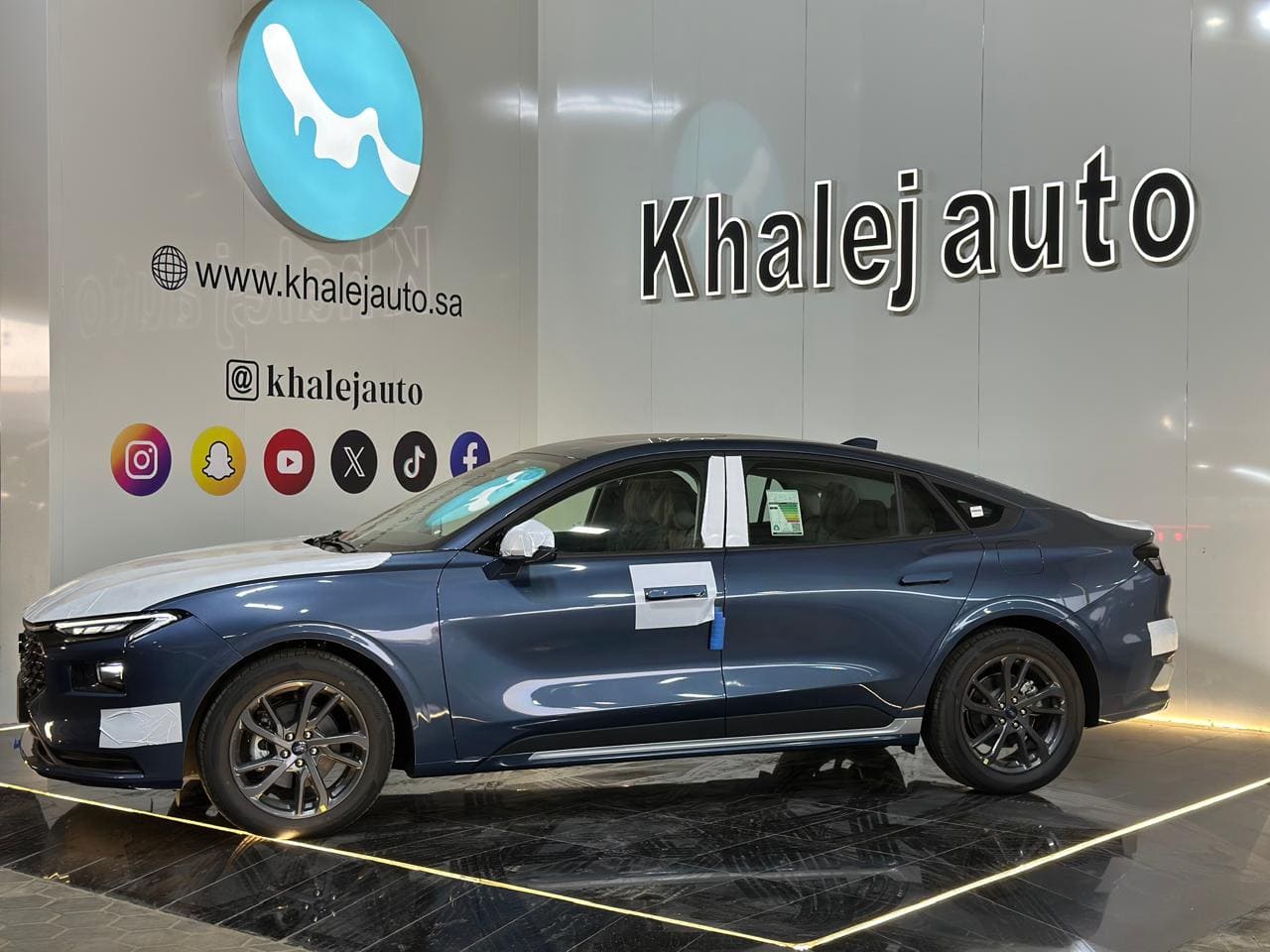 فورد تورس ترند