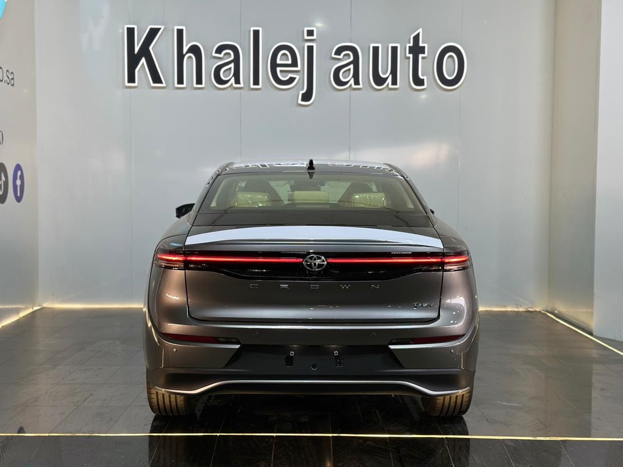 تويوتا كراون بريميوم