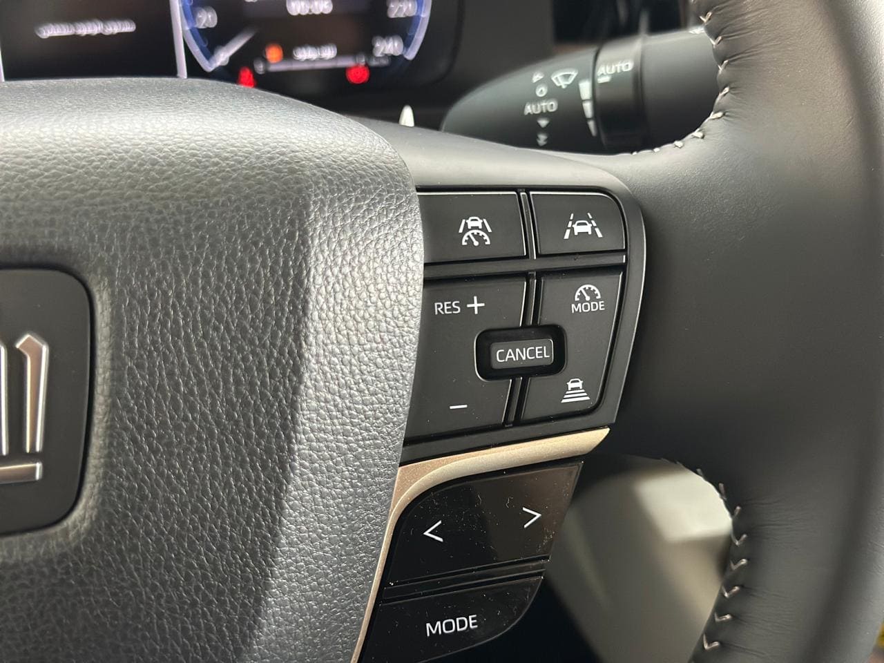 تويوتا كراون بريميوم