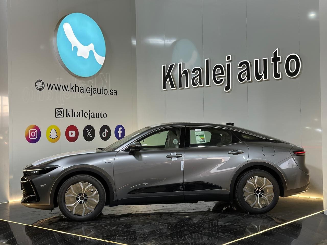 تويوتا كراون بريميوم