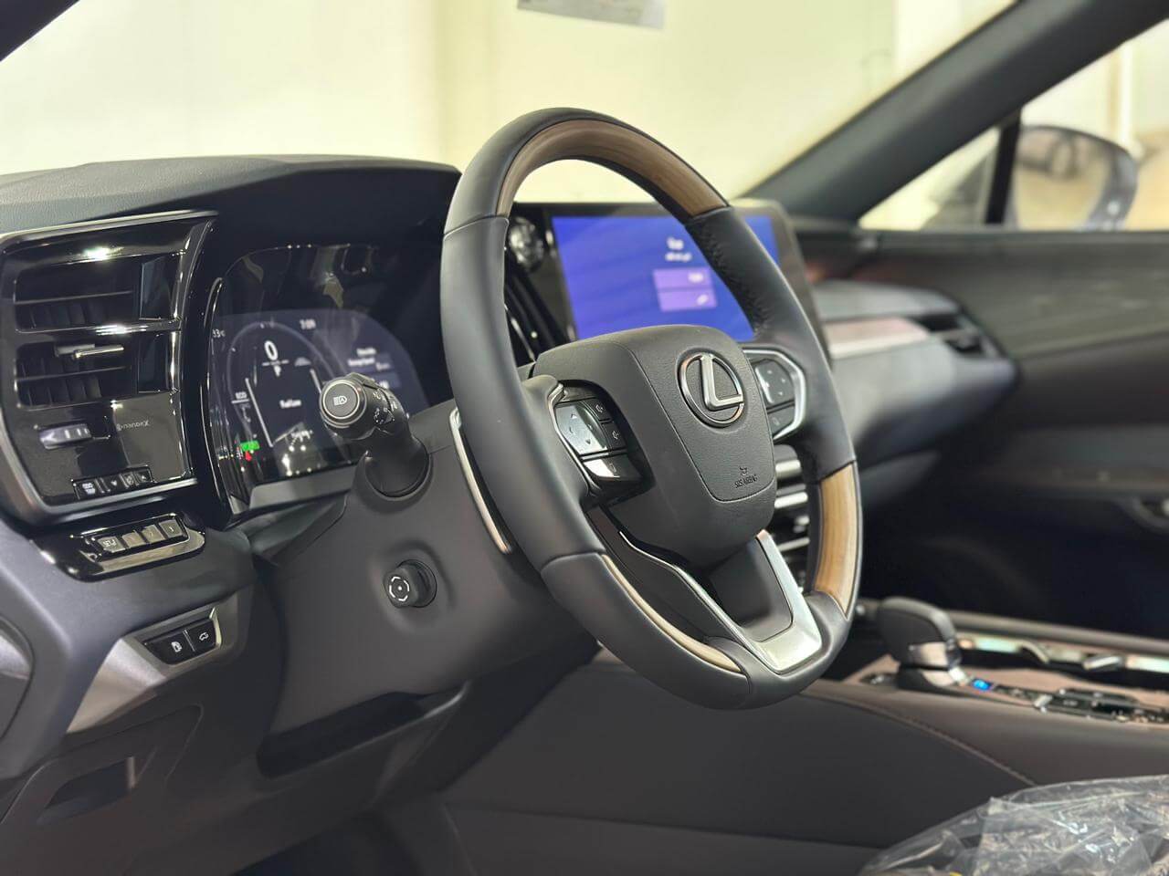 LEXUS NX 350 (BH)